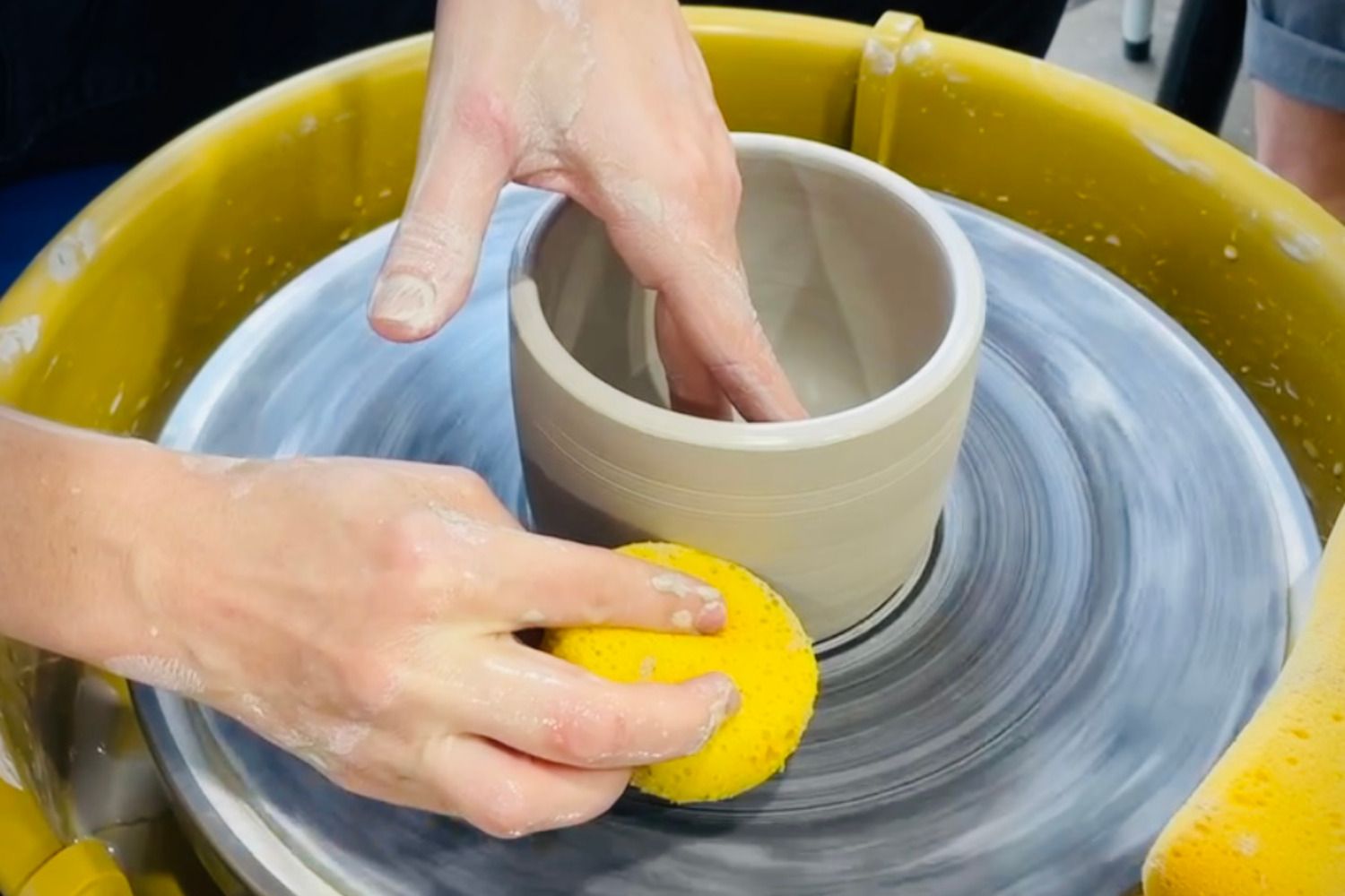 Ceramics: Wheel Throwing (6 Week Course) image
