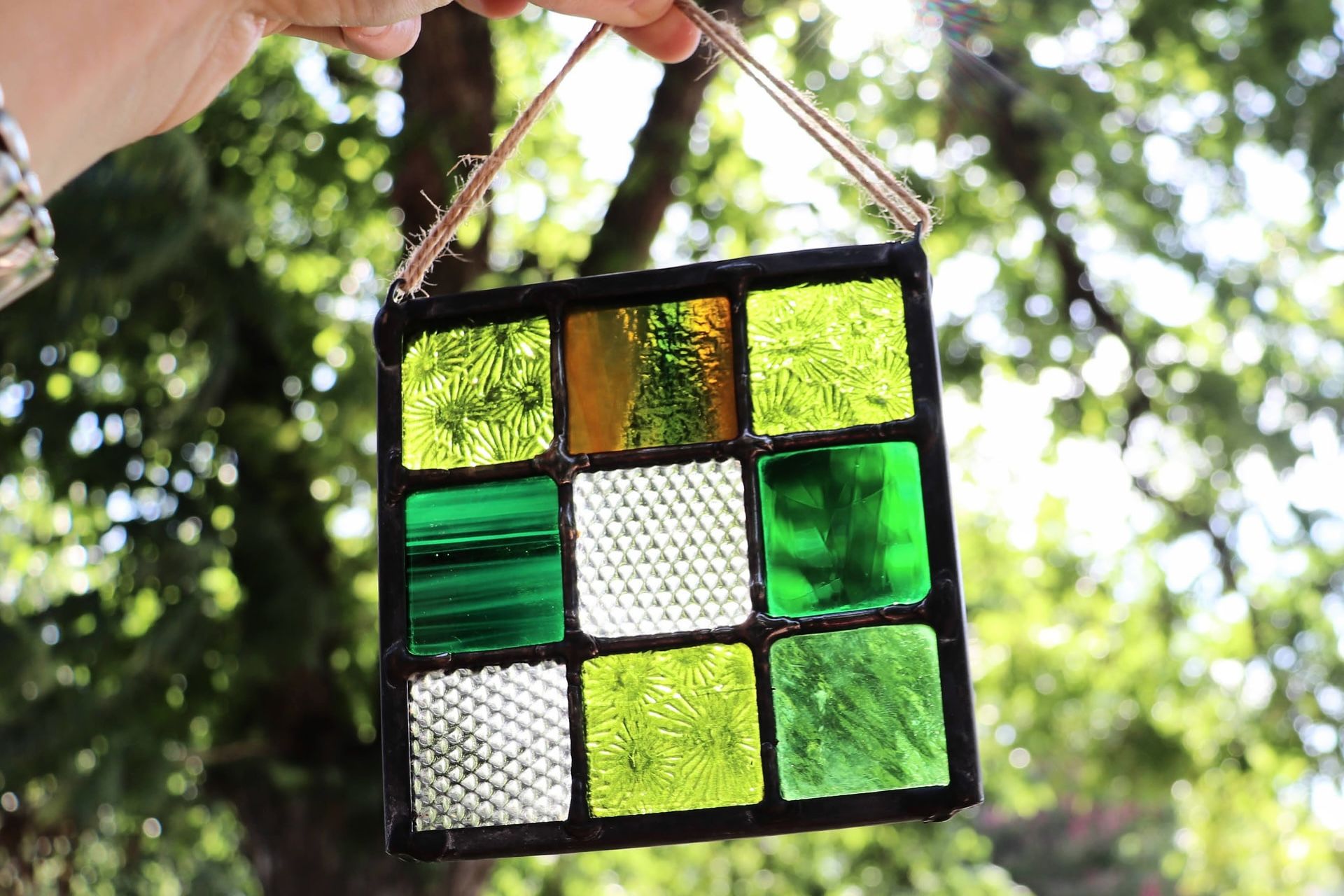 Stained Glass: Make a Suncatcher image