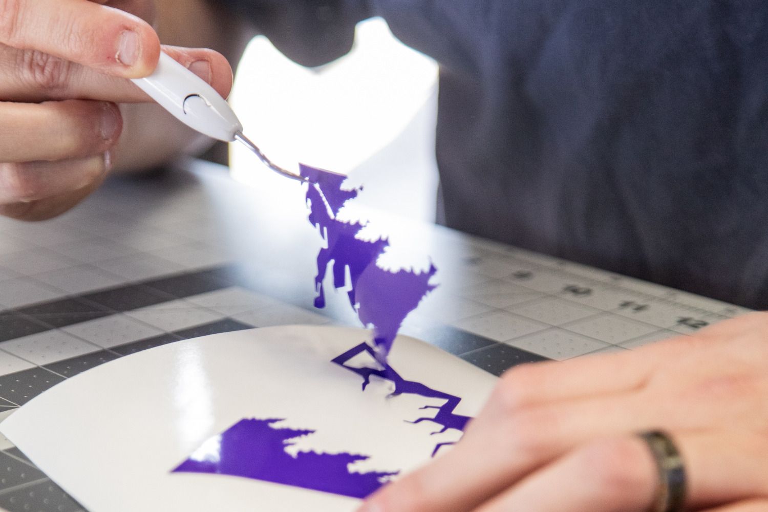 Vinyl Cutter: Techniques image